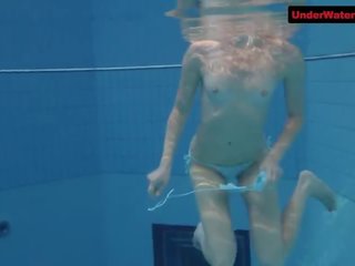 Bouncing Booty in a Underwater film